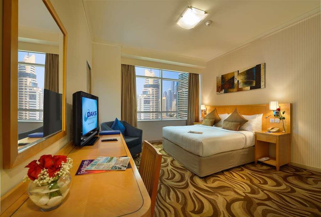 Oaks Liwa Heights Hotel Suites Dubai Zimmer foto